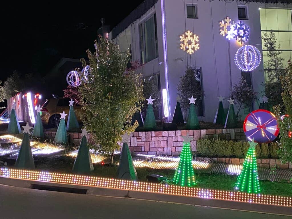 Canberra Christmas Lights | AIE