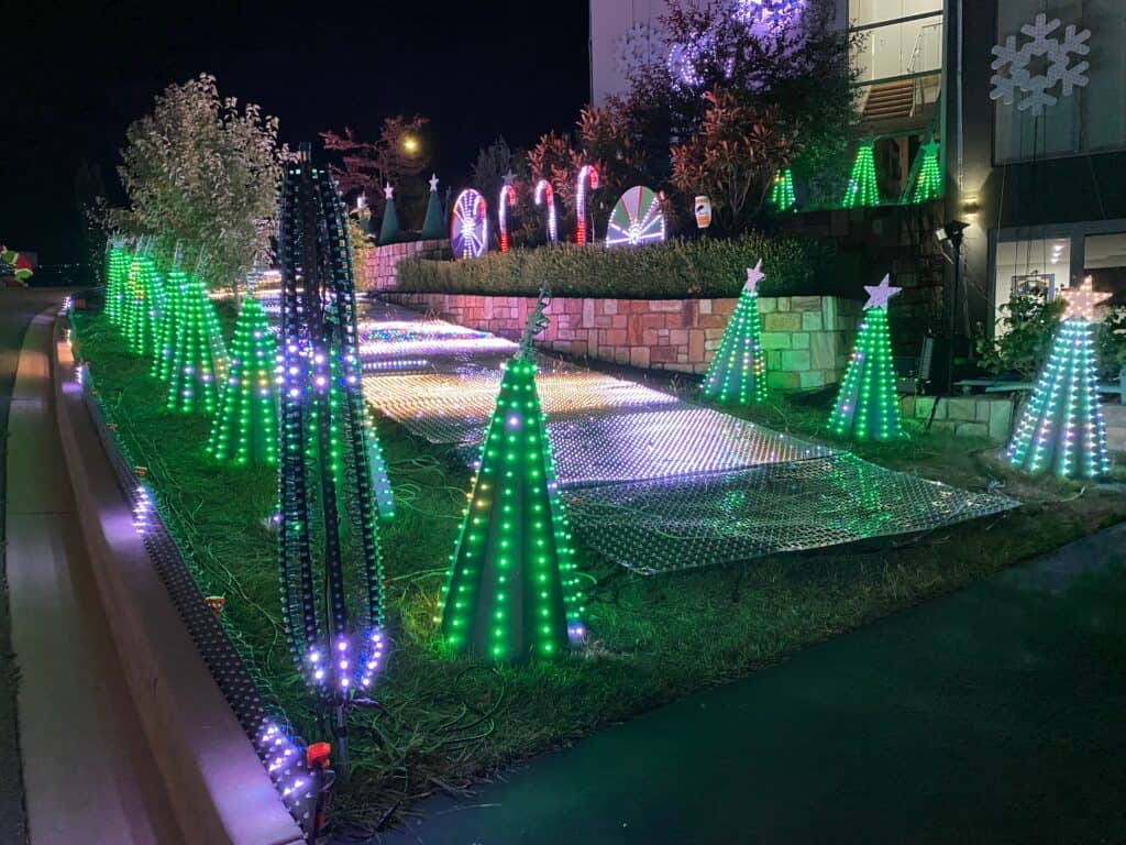 Canberra Christmas Lights | AIE