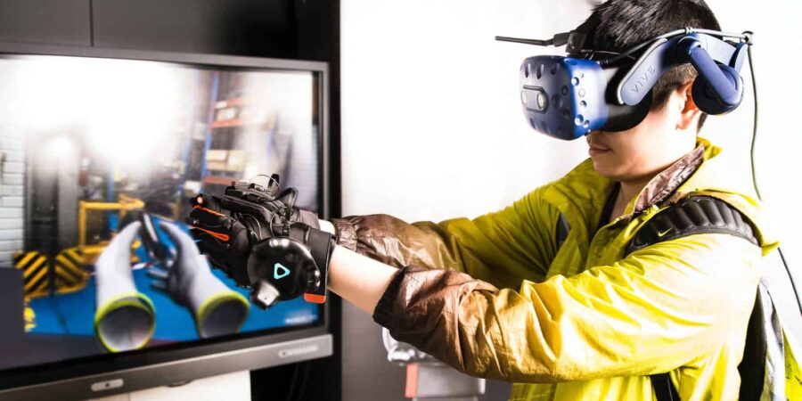 More than Games: Using VR for the Trade and Automotive Industry