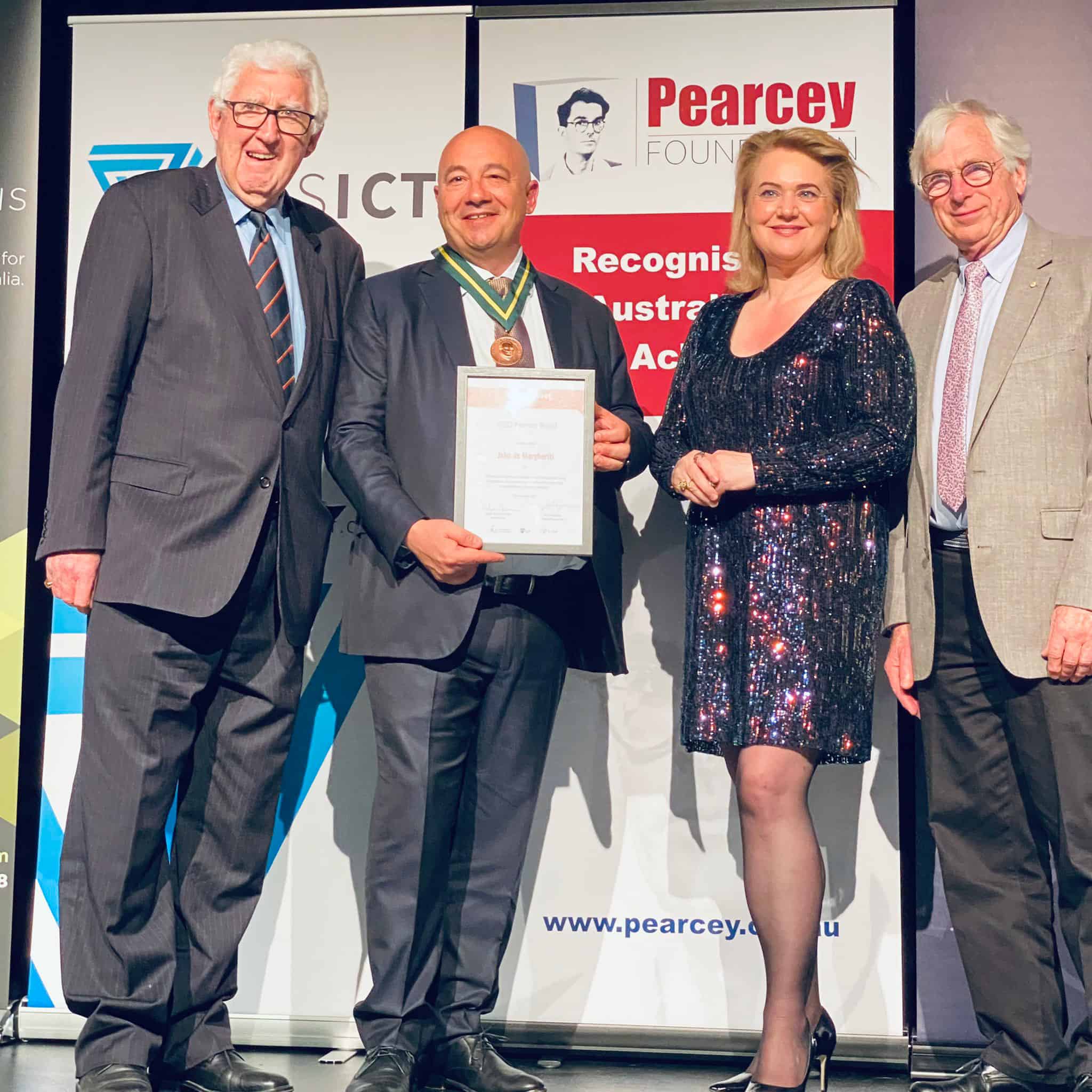 John De Margheriti, recipient of the 2022 Pearcey Medal and 2022 Hall of Fame inductees Len Rust and Bevan Slattery with Tasmanian Minister for Science & Technology Madeleine Ogilvie MP and Wayne Fitzsimmons,  Chair of the Pearcey Foundation.