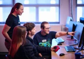 Early Entry Students | AIE