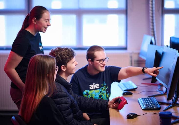 Early Entry Students | AIE